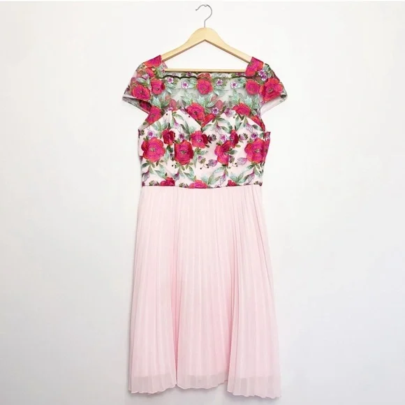 Chi Chi London Floral Pink Midi Dress - Picture 2 of 9